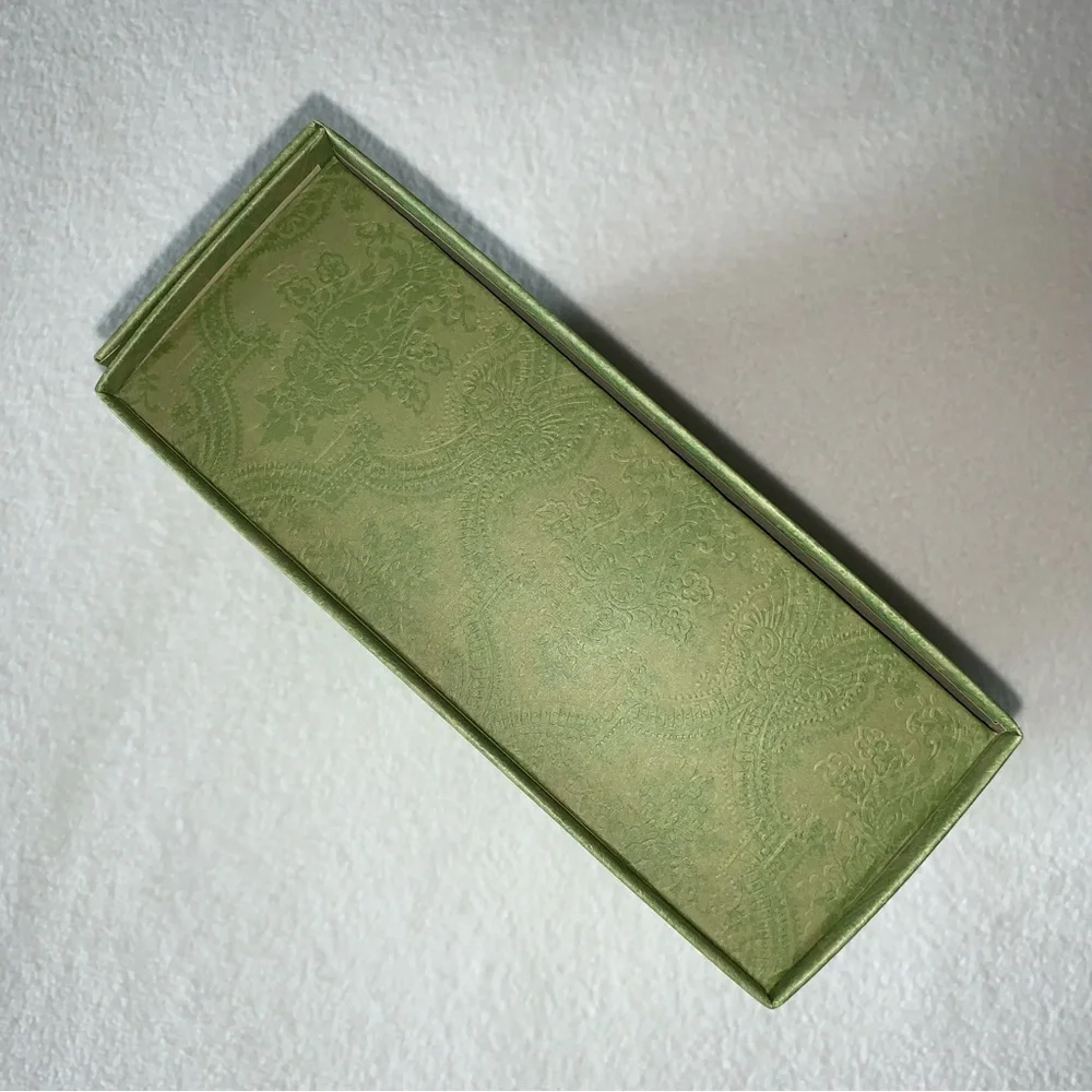 NEW! GUCCI Gift Box with Magnetic Flap Closure, GORGEOUS - Picture 7 of 16